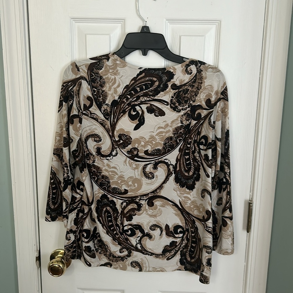Embroidered Women's JM Collection Top - Picture 3 of 4
